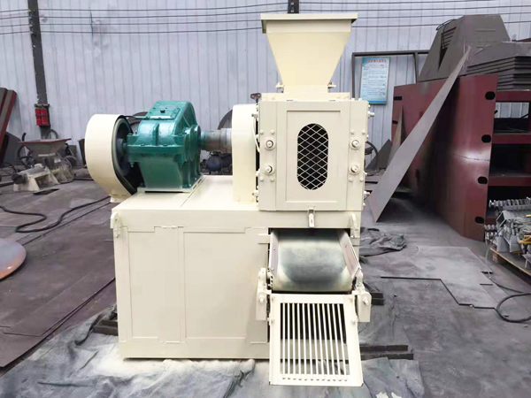 clay briquetting machine